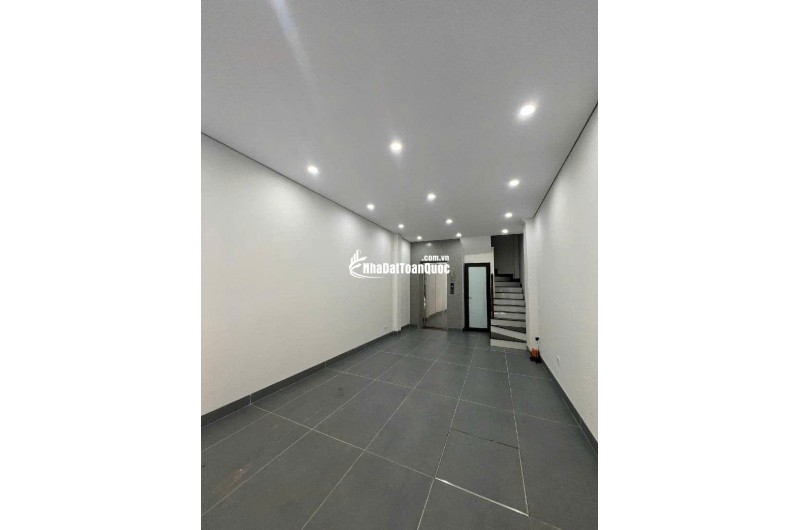 BÁN NHÀ THẠCH BÀN LONG BIÊN – 39M – 6 TẦNG – THANG MÁY – GARA Ô TÔ – 12,2 TỶ – NHÀ ĐẸP Ở NGAY